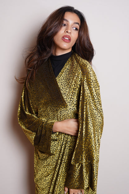 Petite bloom in Olive