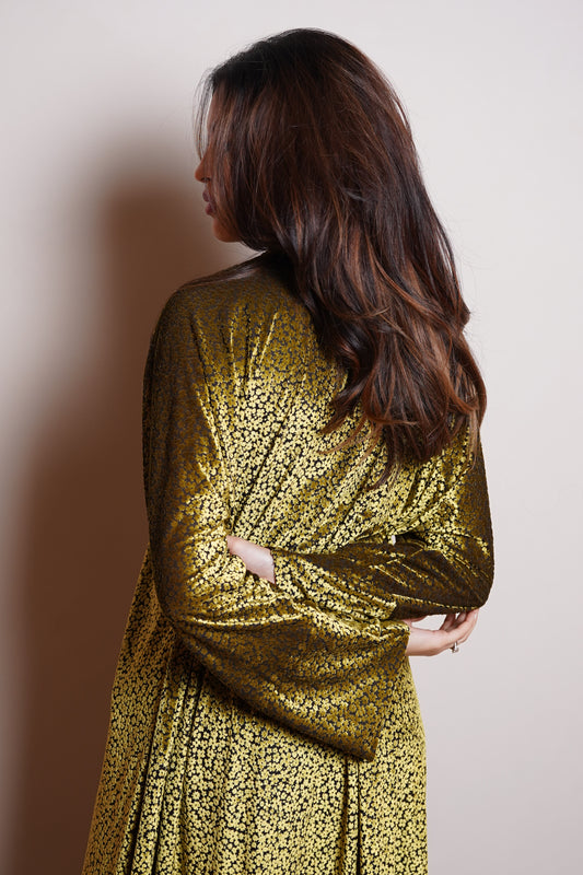 Petite bloom in Olive